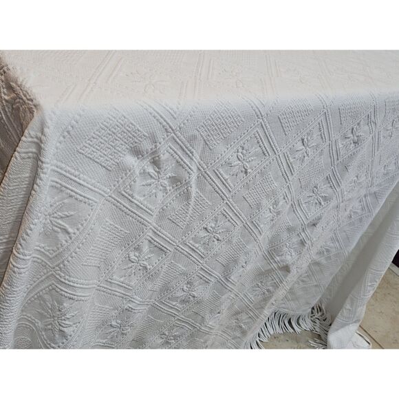 Vintage King Coverlet Blanket White Embroidery on White w Fringe Trim W/1 Sham - Picture 4 of 12